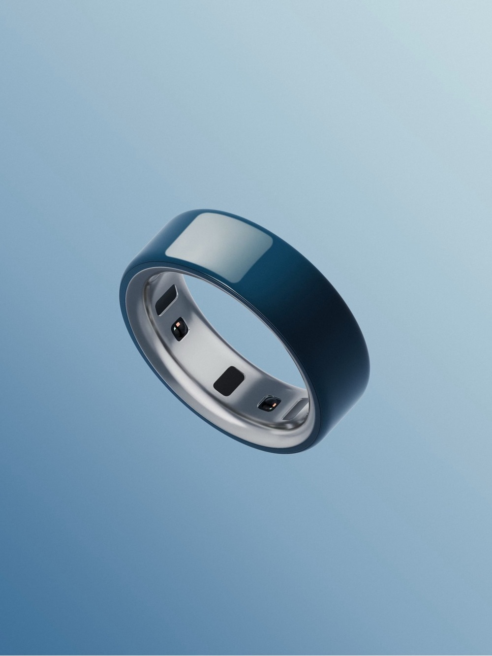 Oura Ring 4 Ceramic in Midnight Blue